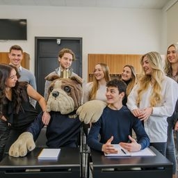 EBS students bulldog masco